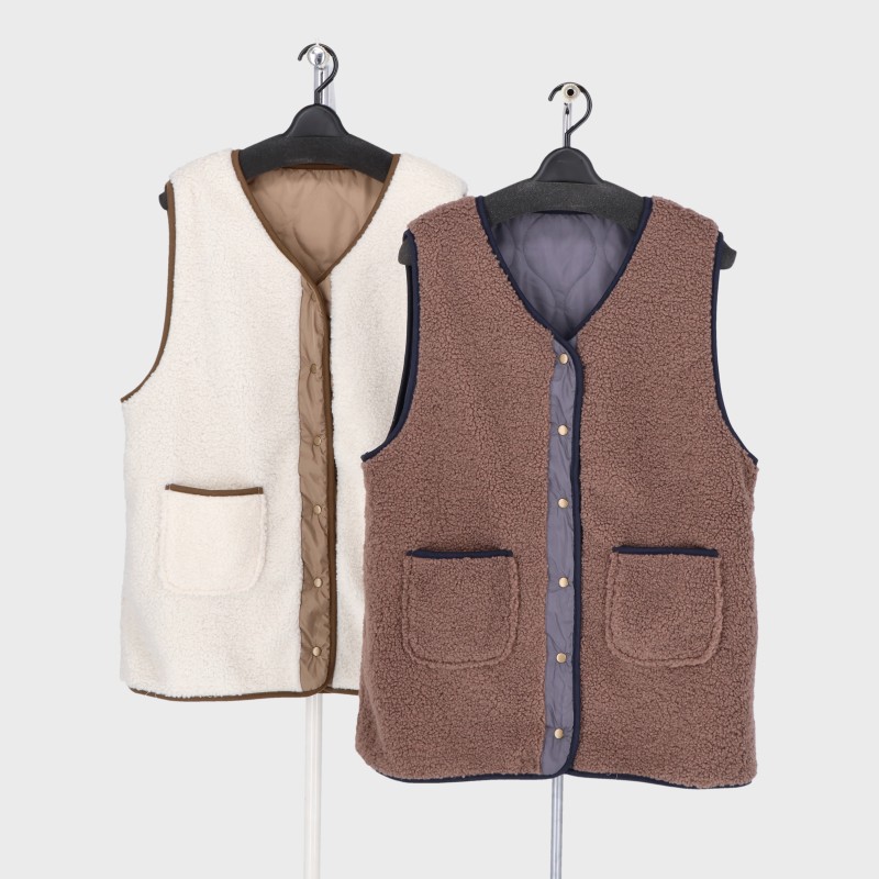 婦人中綿キルト×ボアリバーシブルベスト