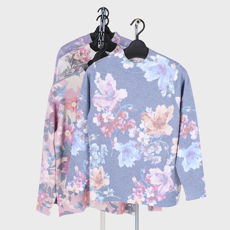 婦人もちもちニットプリント5柄込みセーター