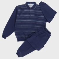 am吡NёOgvg|܃X[cwNORTH FIELDx