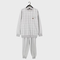 �a�m�Ē������̎q�ێ�X�[�c�wRoyalcy�x