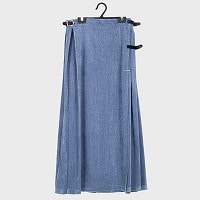 �w�l�wVERITE�x�f�j���X�J�[�g