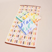 ���Q���W���K�[�h�􉽕��o�X�^�I��