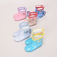 �L�����N�^�[���C���u�[�c�P�V�E�P�W����