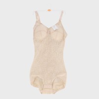 �w�l�{�f�B�X�[�c