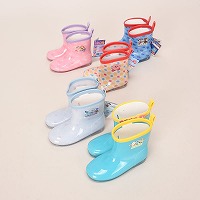 �L�����N�^�[���C���u�[�c�P�V�E�P�W����