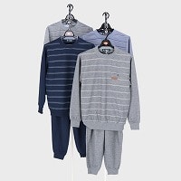 �a�m���������_���{�[���ێ�X�[�c�r��